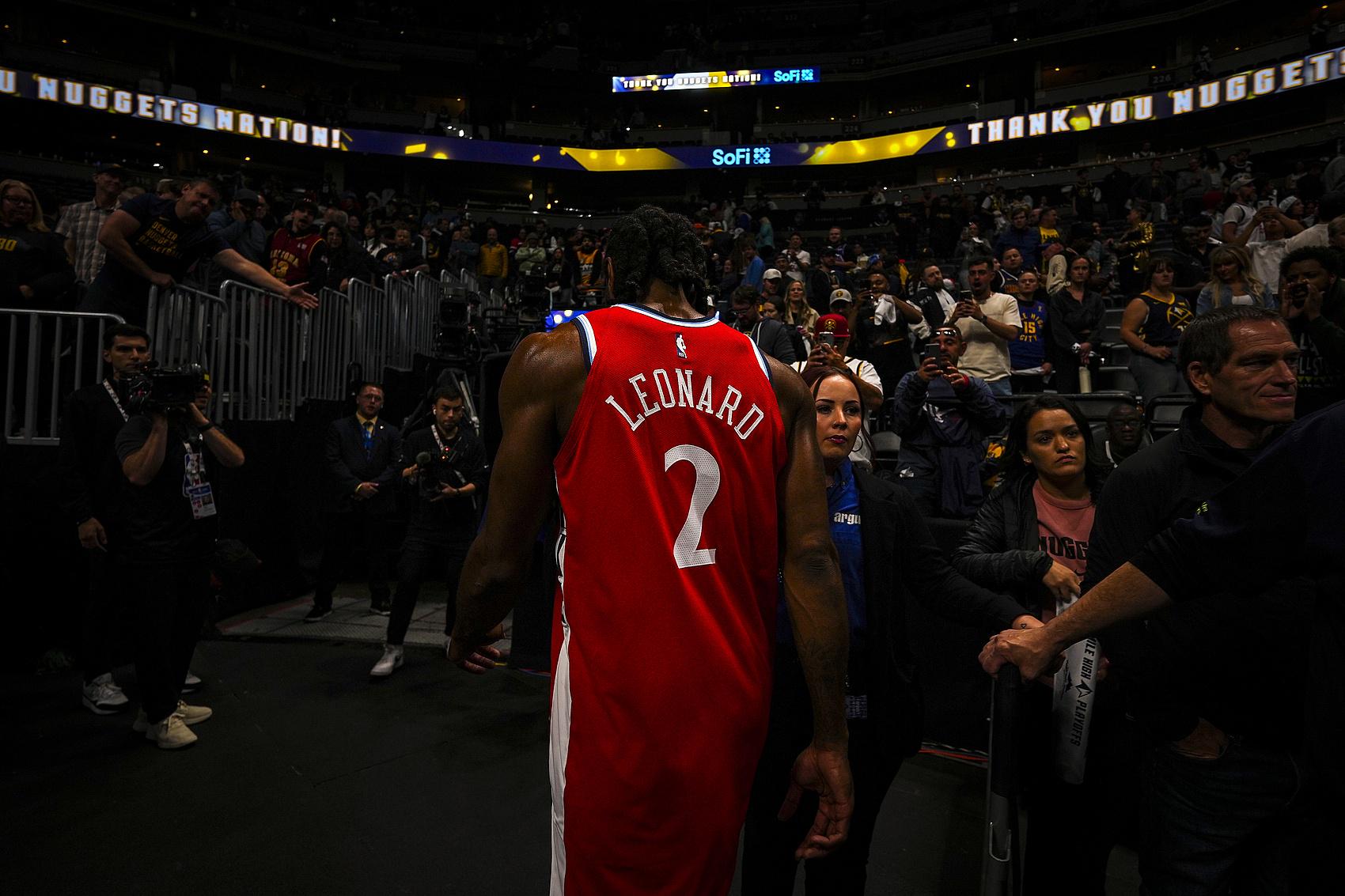 极其负面, Torre, 个角落里的