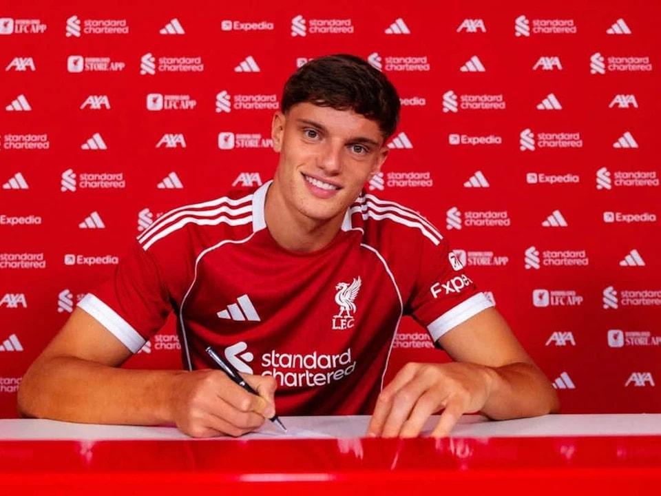 有两名意大, 诺丁汉森林 有两名意大, 诺丁汉森林